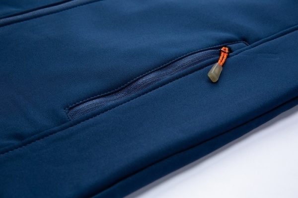 Single-layer softshell outdoor jacket