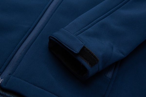 Single-layer softshell outdoor jacket