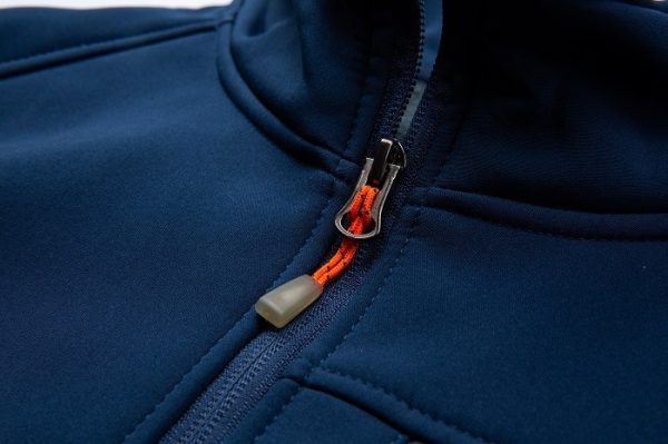 Single-layer softshell outdoor jacket